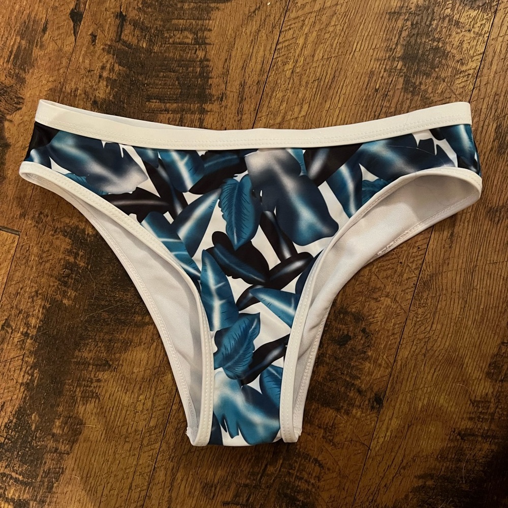Bikini bottoms